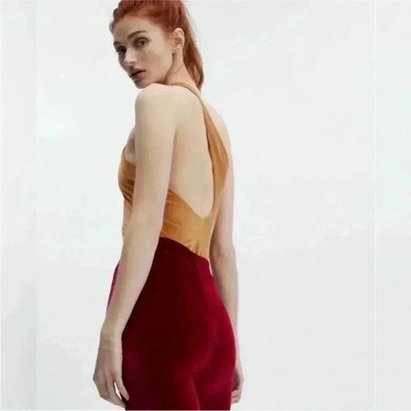 NWT Fabletics Gigi Velour Bodysuit Light Honey Sz L & XL - Picture 5 of 12